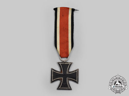 germany,_wehrmacht._a1939_iron_cross_ii_class,_by_j.e._hammer&_söhne_l22_mnc1866_936