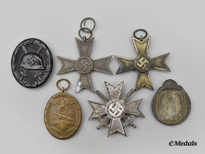 germany,_wehrmacht._a_mixed_lot_of_service_decorations_l22_mnc1901_300