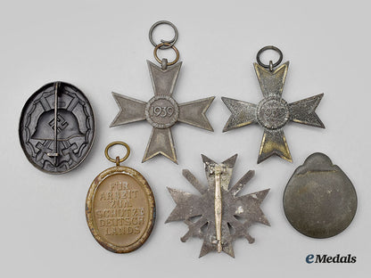 germany,_wehrmacht._a_mixed_lot_of_service_decorations_l22_mnc1904_301