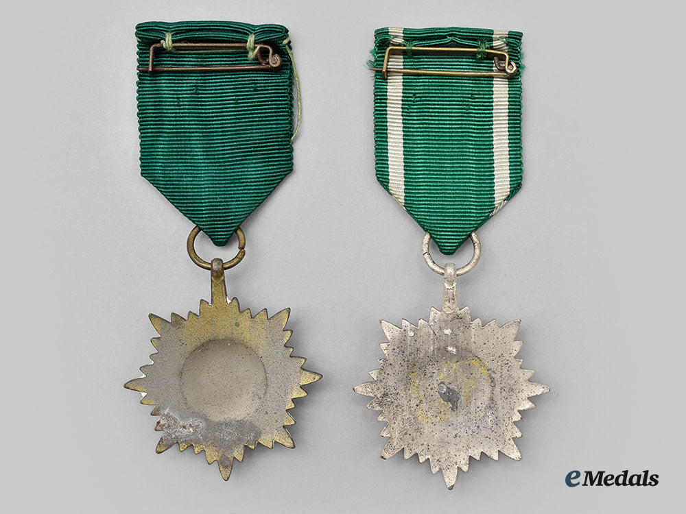 germany,_wehrmacht._a_pair_of_eastern_peoples_decorations_l22_mnc1944_320
