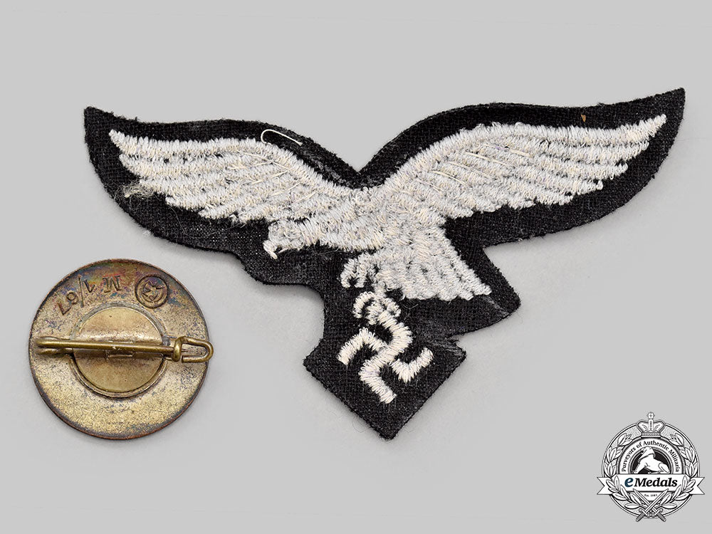 germany,_third_reich._a_pair_of_insignia_l22_mnc1956_879