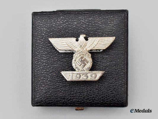 germany,_wehrmacht._a1939_clasp_to_the_iron_cross_i_class,_type_ii_with_case,_by_b.h._mayer_l22_mnc1975_338
