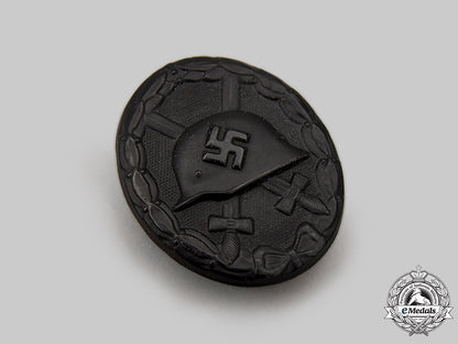 germany,_wehrmacht._a_mint_black_grade_wound_badge,_with_case_l22_mnc2007_731_1