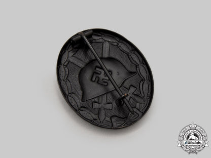 germany,_wehrmacht._a_mint_black_grade_wound_badge,_with_case_l22_mnc2008b_732_1
