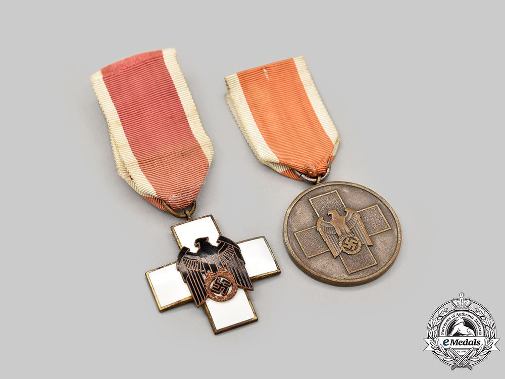 germany,_third_reich._a_lot_of_social_welfare_medals_l22_mnc2046_750