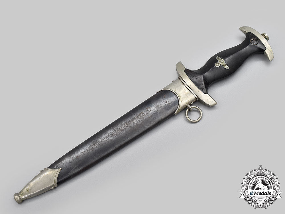 germany,_ss._a_rare_model1933_service_dagger,_numbered_issue,_by_heinrich_böker&_co._l22_mnc2050_029