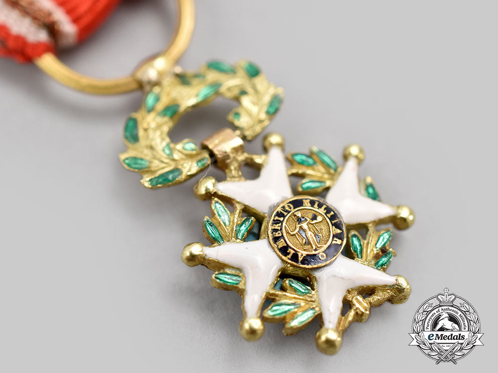 spain,_kingdom._a_royal_and_military_order_of_saint_ferdinand,_miniature_ii_class_in_gold,_c.1830_l22_mnc2057_032_1