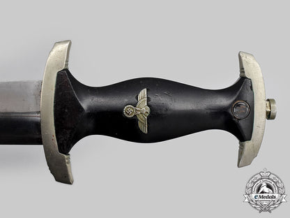 germany,_ss._a_rare_model1933_service_dagger,_numbered_issue,_by_heinrich_böker&_co._l22_mnc2059_033