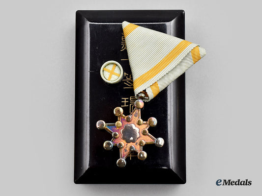 japan,_empire._an_order_of_the_sacred_treasure_vii_class,_cased_and_vi&_viii_class_award_documents_l22_mnc2067_343_1_1