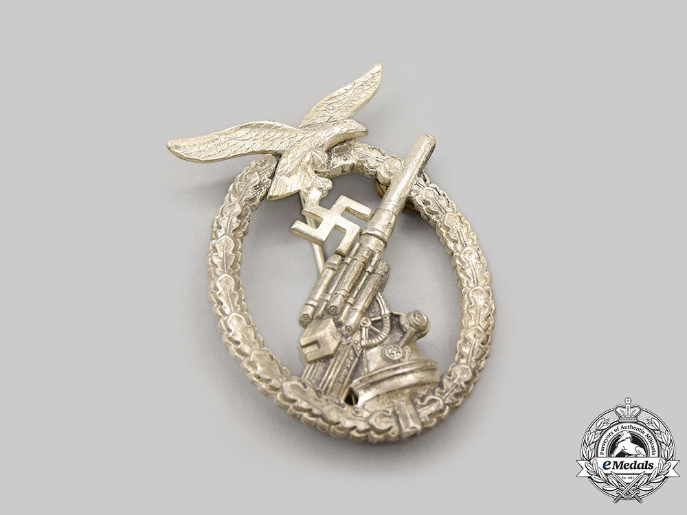 germany,_luftwaffe._a_flak_badge_l22_mnc2082_759