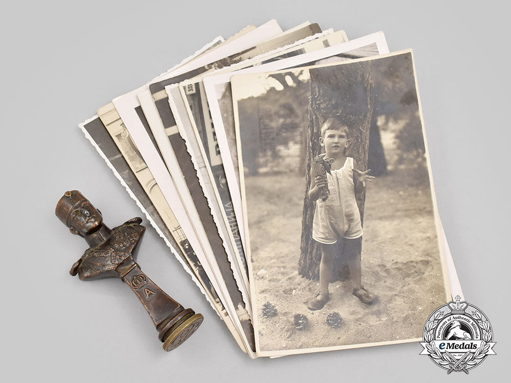 yugoslavia,_kingdom._a_bronze_stamp_of_alexander_i_and_photos_of_the_karadjordjevic_royal_family_l22_mnc2106_050