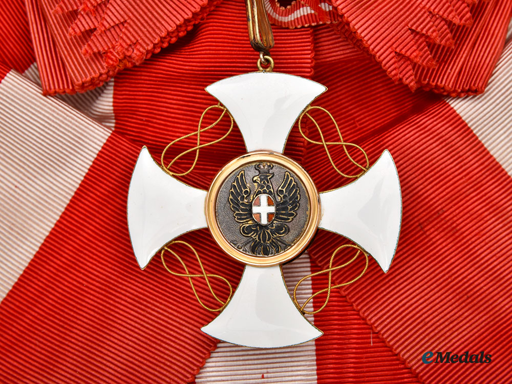 italy,_kingdom._an_order_of_the_crown,_grand_cross,_by_alberti&_g_milano,_c.1900_l22_mnc2261_697