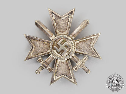germany,_wehrmacht._a_war_merit_cross_i_class_with_swords_and_case,_by_wilhelm_deumer_l22_mnc2296_061