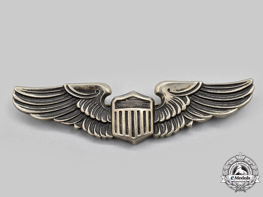united_states._second_war_army_air_force_pilot_badge_and_identification_bracelet_l22_mnc2305_160
