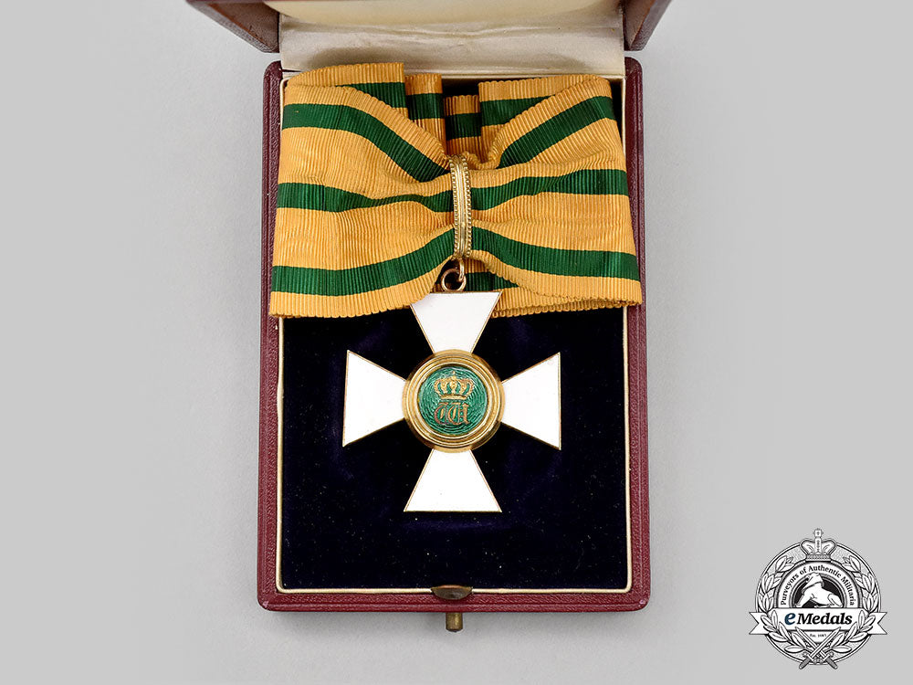 luxembourg,_kingdom._an_order_of_the_oak_crown,_iii_class_commander,_cased,_rare_maker_l22_mnc2307_129_1