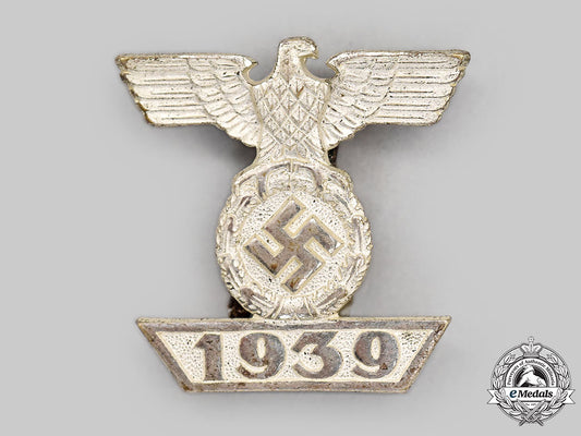germany,_wehrmacht._a1939_clasp_to_the_iron_cross_ii_class,_second_pattern,_prinzen_size_l22_mnc2335_082