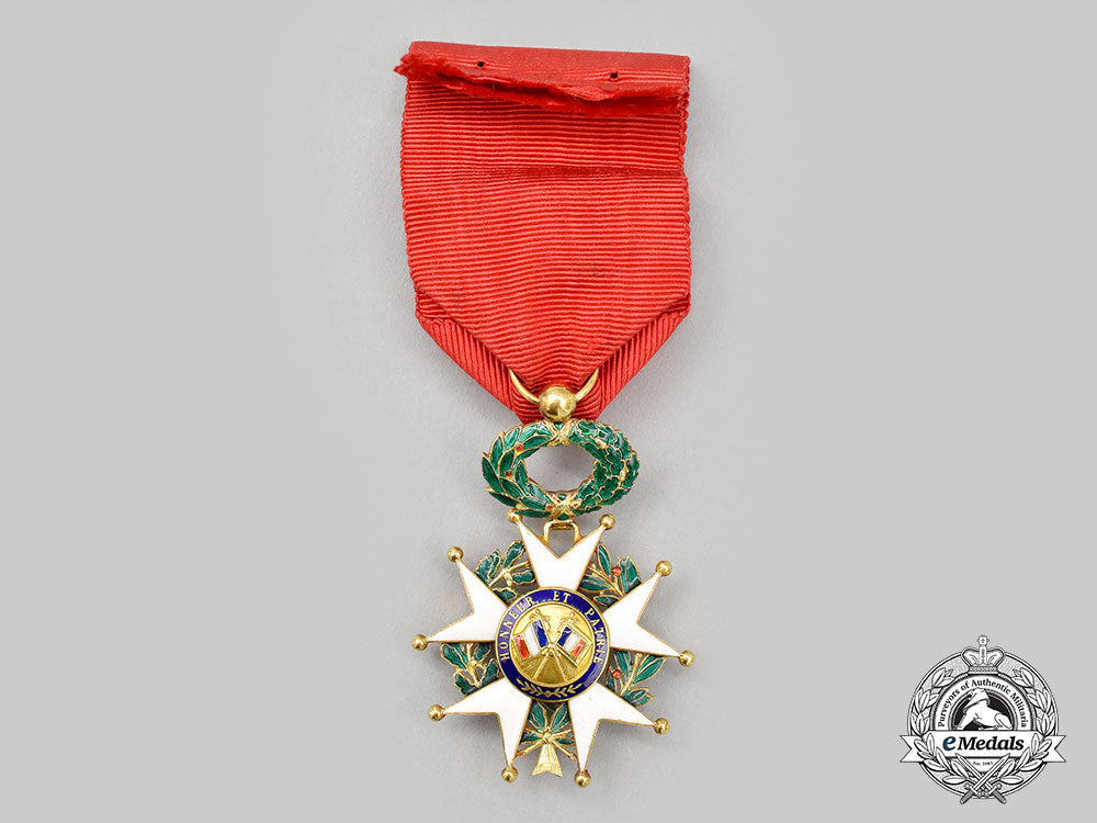 france,_iii_republic._an_order_of_the_legion_of_honour,_iv_class_officer,_c.1915_l22_mnc2353_149_1