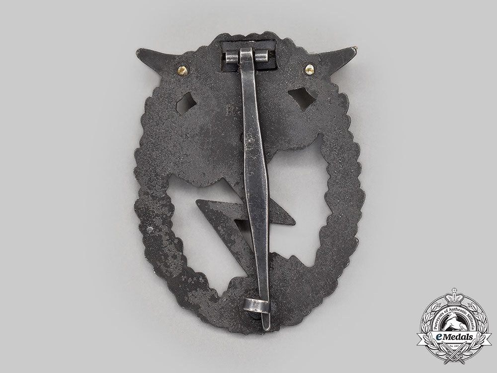 germany,_luftwaffe._a_ground_assault_badge,_with_case,_by_rudolf_karneth_l22_mnc2363_100