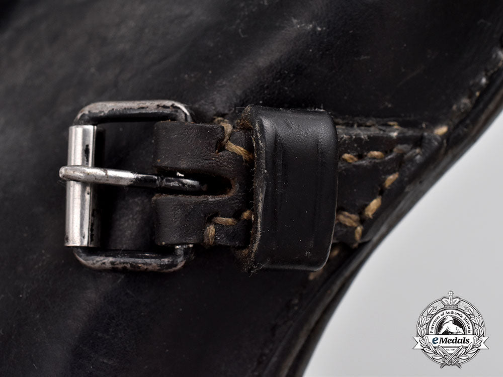 germany,_wehrmacht._a_walther_p38_holster,_reissued_to_rcaf_l22_mnc2371_438_1