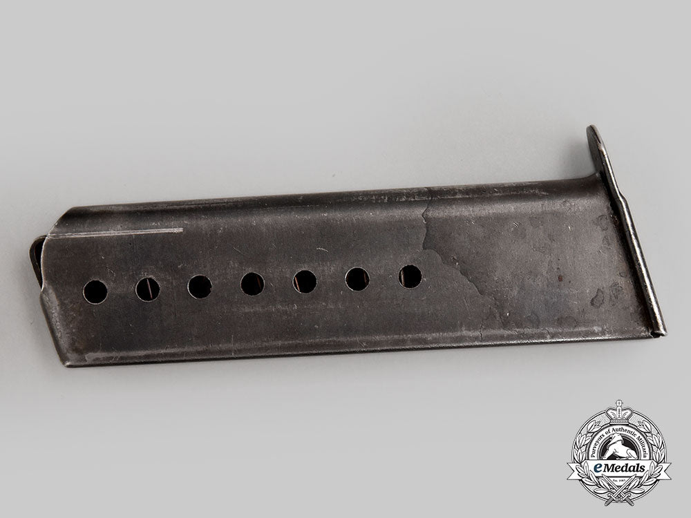 germany,_wehrmacht._a_walther_p38_holster,_reissued_to_rcaf_l22_mnc2373_439_1