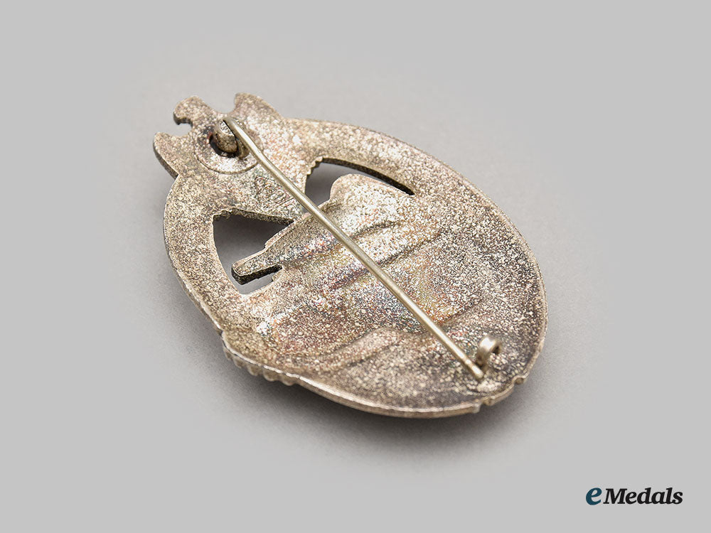 germany,_wehrmacht._a_panzer_assault_badge,_silver_grade_l22_mnc2380_754