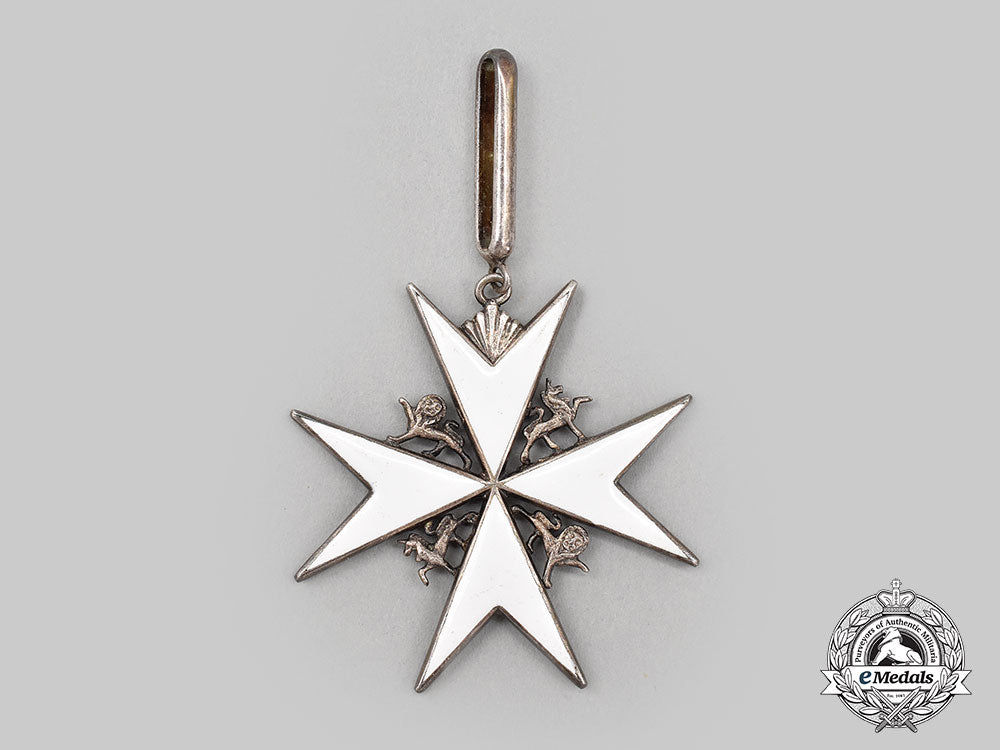 united_kingdom._an_order_of_st._john,_knight_of_grace_set,_in_case_l22_mnc2388_195
