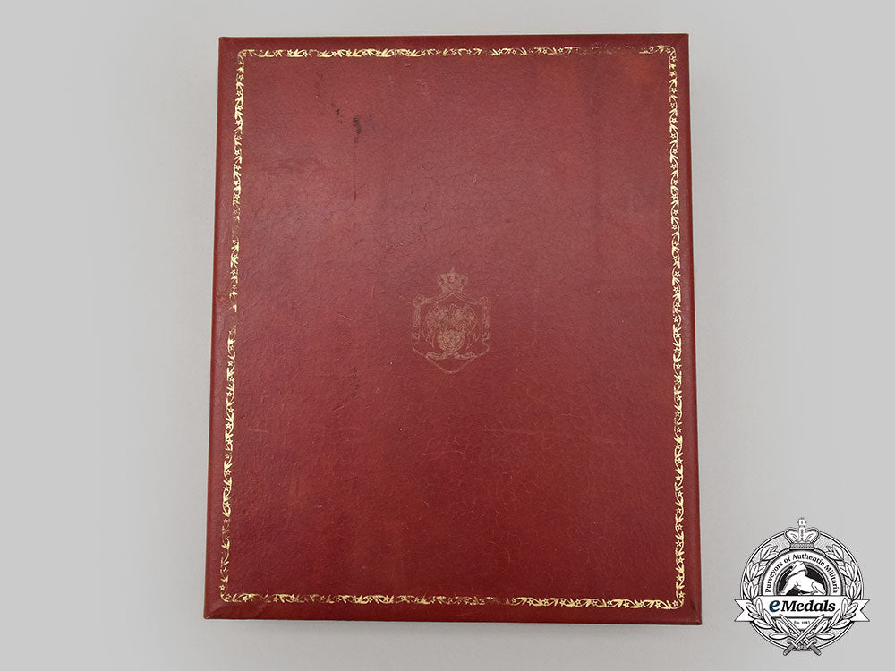 jordan,_kingdom._an_order_of_independence,_grand_cross_set_in_case,_c.1960_l22_mnc2397_213_1