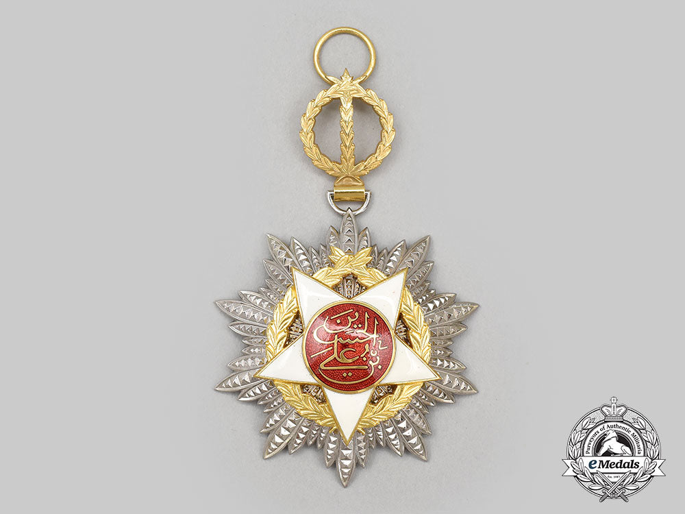 jordan,_kingdom._an_order_of_independence,_grand_cross_set_in_case,_c.1960_l22_mnc2412_205_1