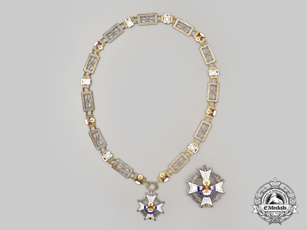 spain,_fascist_state._an_order_of_saint_raymond_of_penafort,_cross_of_honour_collar_and_star,_c.1940_l22_mnc2424_218_1