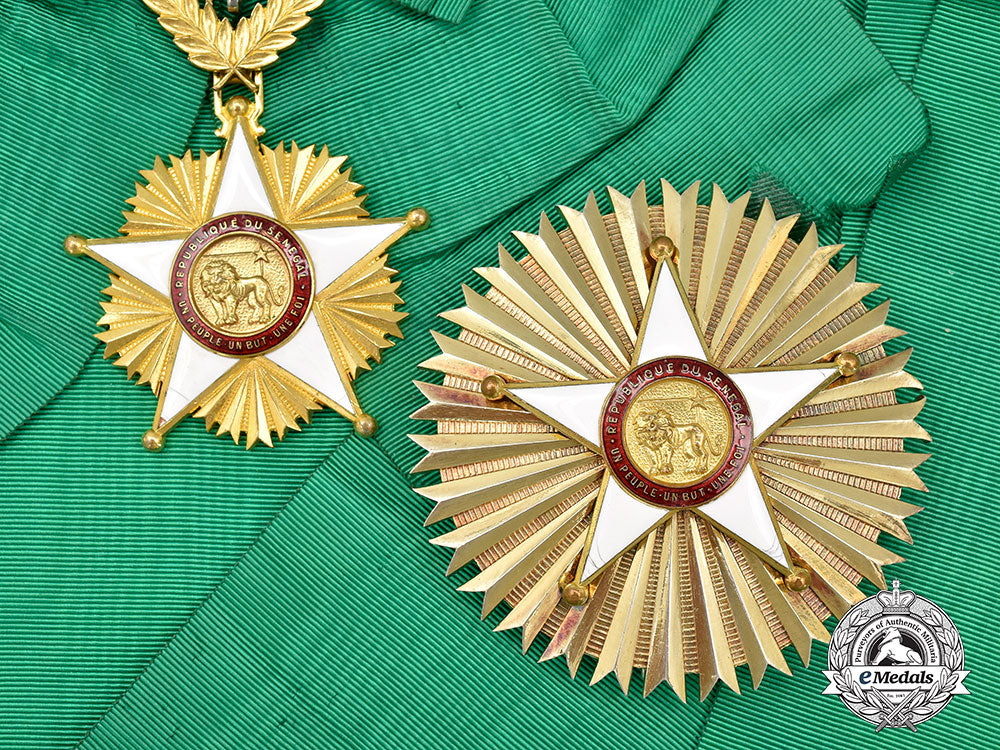 senegal,_republic._an_order_of_the_lion,_grand_cross_set_by_bacqueville,_c.1970_l22_mnc2475_247