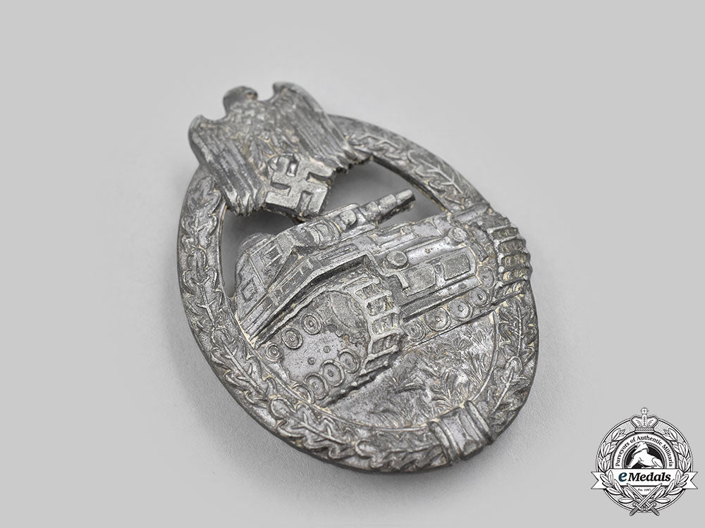 germany,_wehrmacht._a_panzer_assault_badge,_silver_grade_l22_mnc2476_266_1