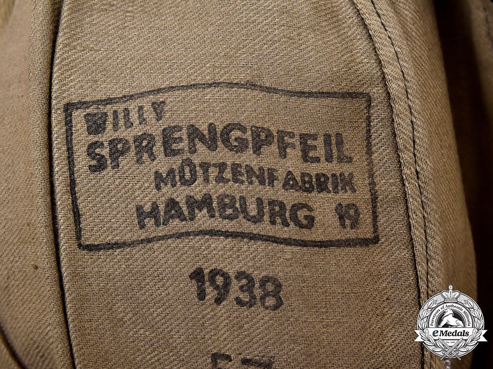 germany,_heer._an_armoured_cavalry/_reconnaissance_em/_nco’s_m35_overseas_cap,_by_willy_sprengpfeil_l22_mnc2479_245_1