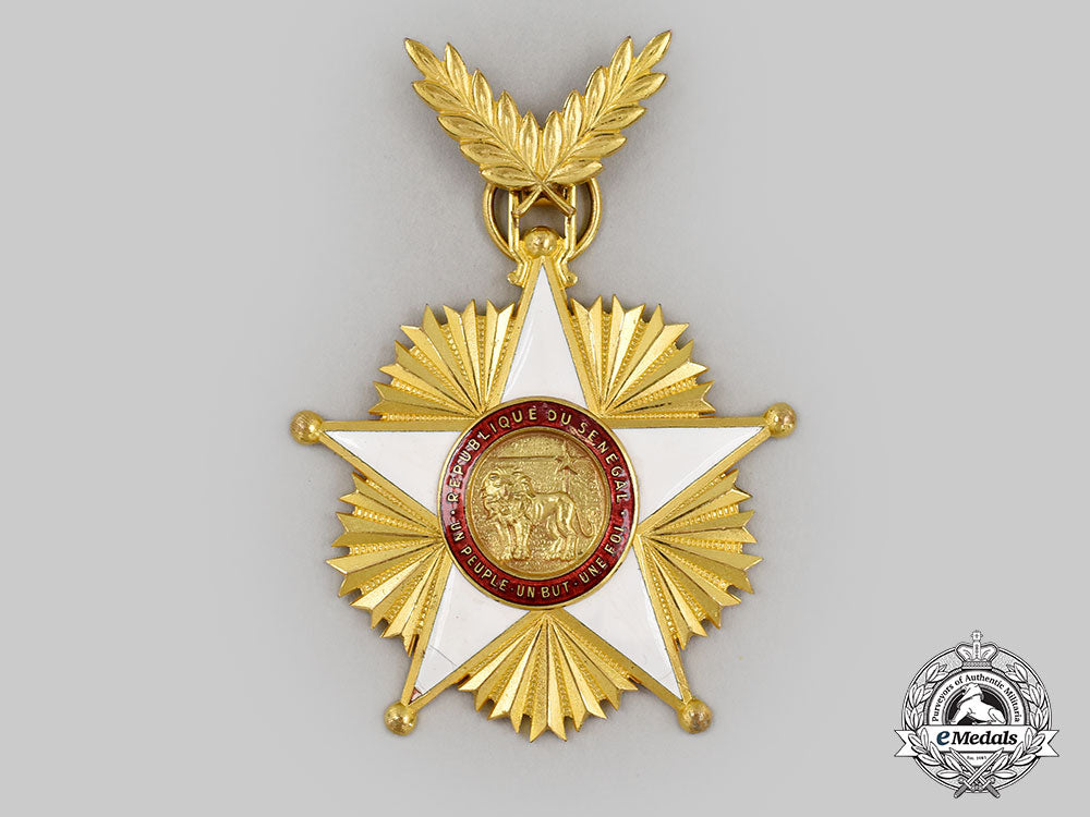 senegal,_republic._an_order_of_the_lion,_grand_cross_set_by_bacqueville,_c.1970_l22_mnc2482_250