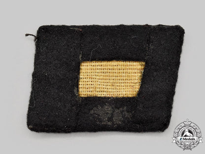 germany,_ss._a_late-_war_waffen-_ss_enlisted_personnel_runic_collar_tab_l22_mnc2483_247