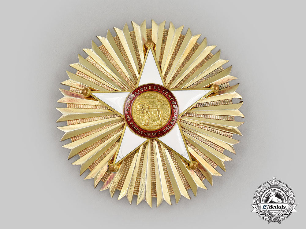 senegal,_republic._an_order_of_the_lion,_grand_cross_set_by_bacqueville,_c.1970_l22_mnc2487_253