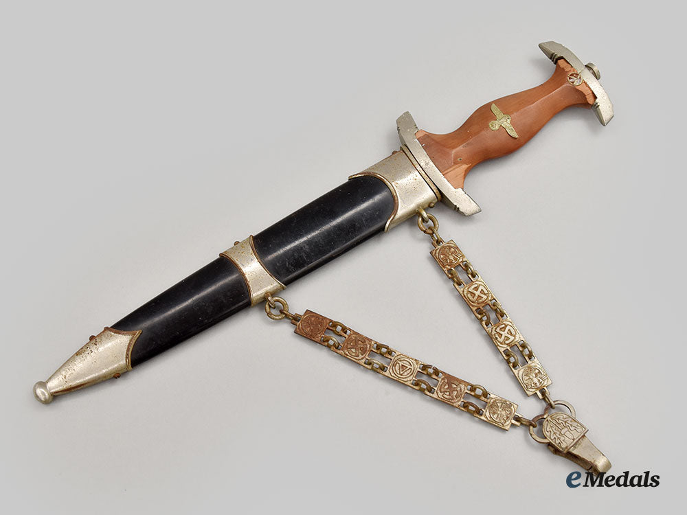 germany,_nskk._a_model1936_chained_leader’s_dagger,_relic_condition,_by_gusav_c._spitzer_l22_mnc2533_571