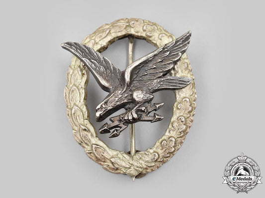 germany,_luftwaffe._a_radio_operator_and_air_gunner_badge,_by_c.e._juncker_l22_mnc2537_294