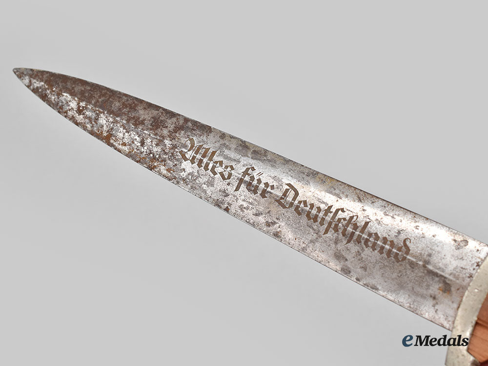 germany,_nskk._a_model1936_chained_leader’s_dagger,_relic_condition,_by_gusav_c._spitzer_l22_mnc2542_578