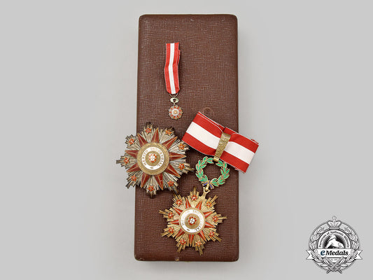 portugal,_republic._an_order_of_agricultural_and_industrial_merit,_grand_officer,_by_frederico_da_costa,_c.1930_l22_mnc2568_307