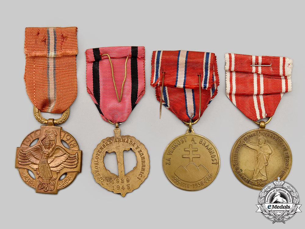 czechoslovakia,_republic._a_lot_of_four_medals_l22_mnc2585_308