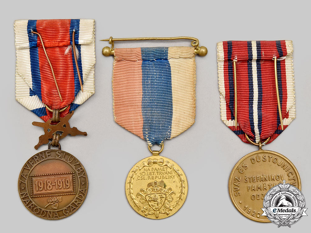 czechoslovakia,_republic._a_lot_of_three_medals_l22_mnc2588_310_1