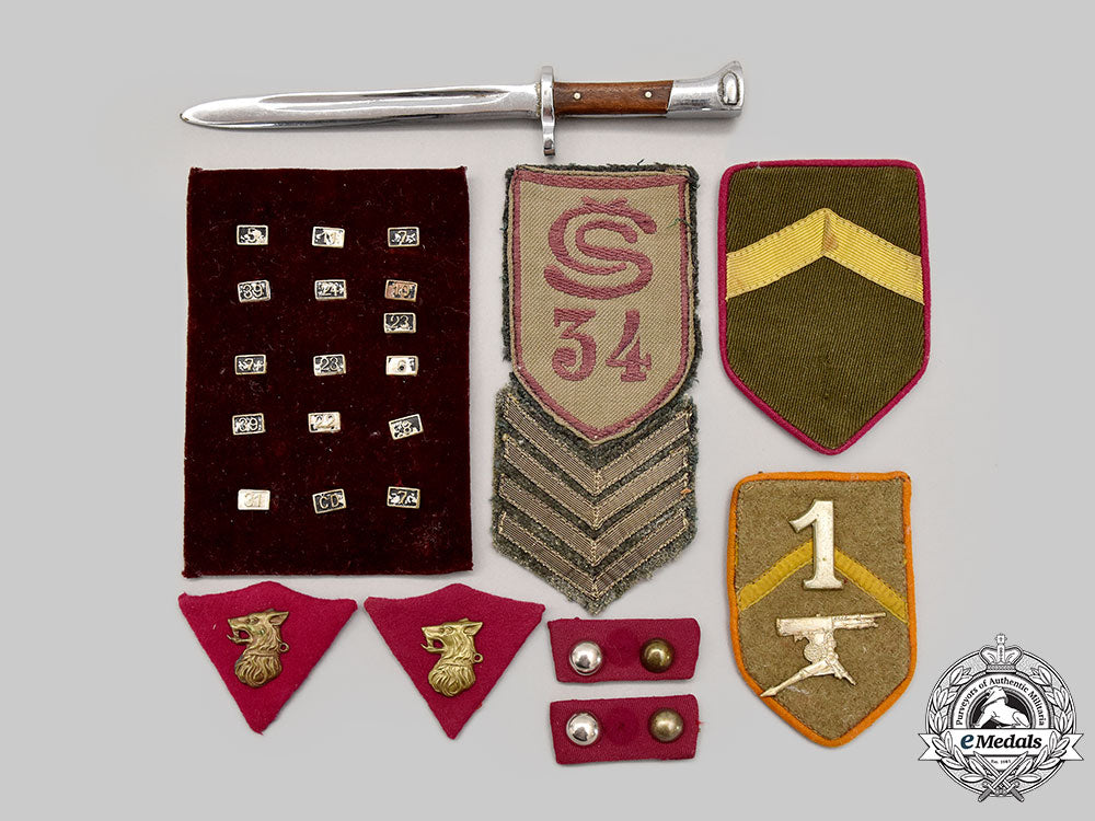 czechoslovakia,_republic._a_lot_of_twenty-_four_army_items_l22_mnc2598_317