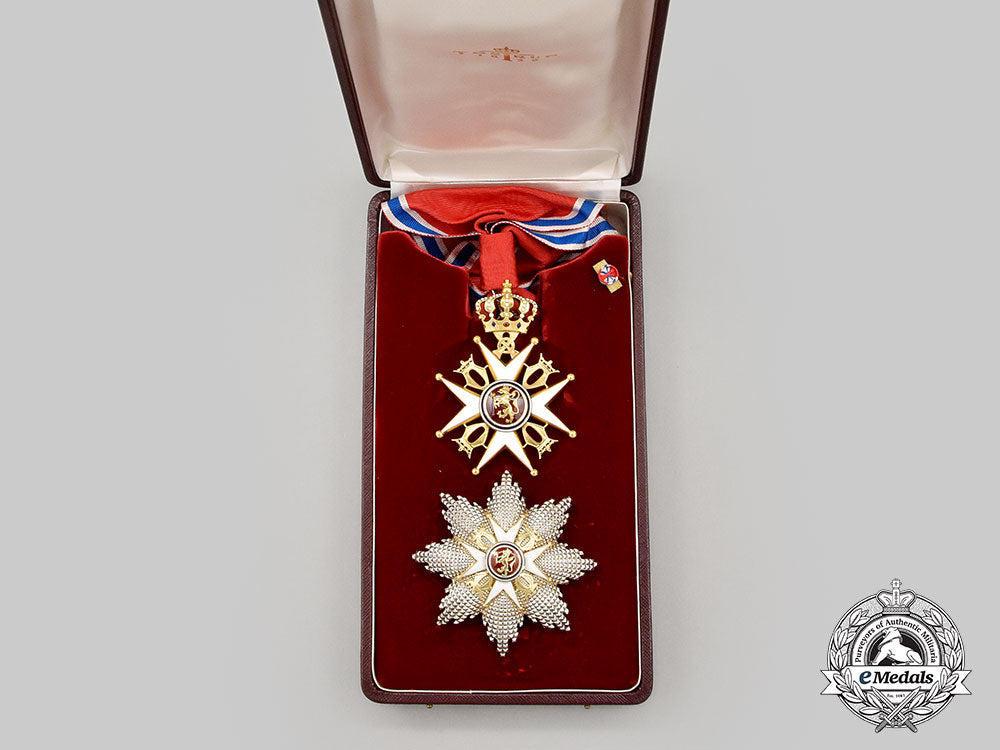 norway,_kingdom._an_order_of_st._olav,_grand_cross_set_in_gold,_by_tostrup_l22_mnc2611_344_1