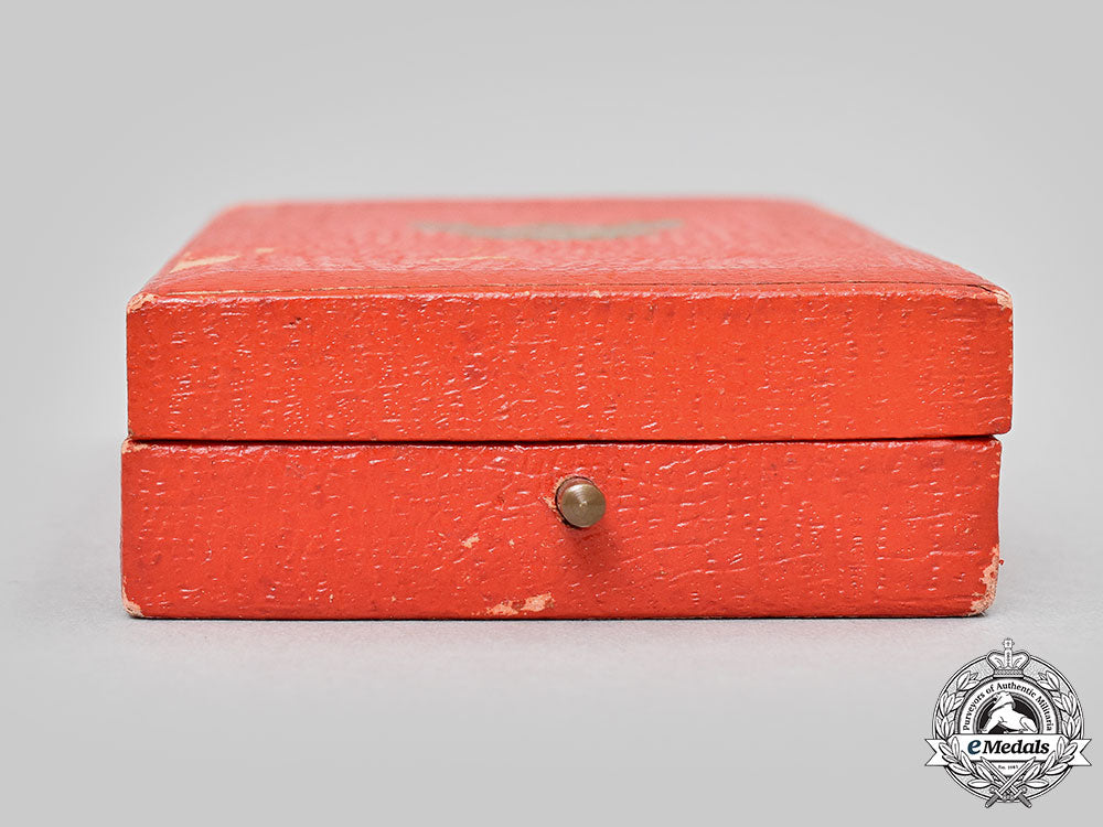 thailand,_kingdom._two_medal_cases_l22_mnc2622_321_1