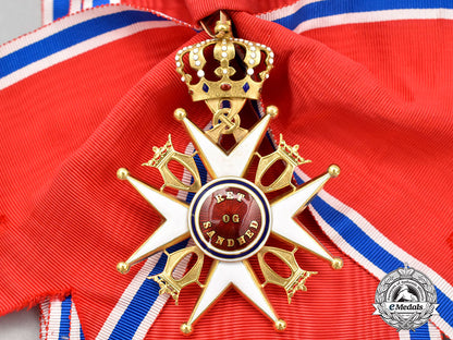 norway,_kingdom._an_order_of_st._olav,_grand_cross_set_in_gold,_by_tostrup_l22_mnc2622_337_1