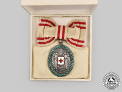 Austria-Hungary, Empire. An Honour Decoration Of The Red Cross, Silver Merit Medal With War Decoration And Case, By Vincent Mayer’s Söhne
