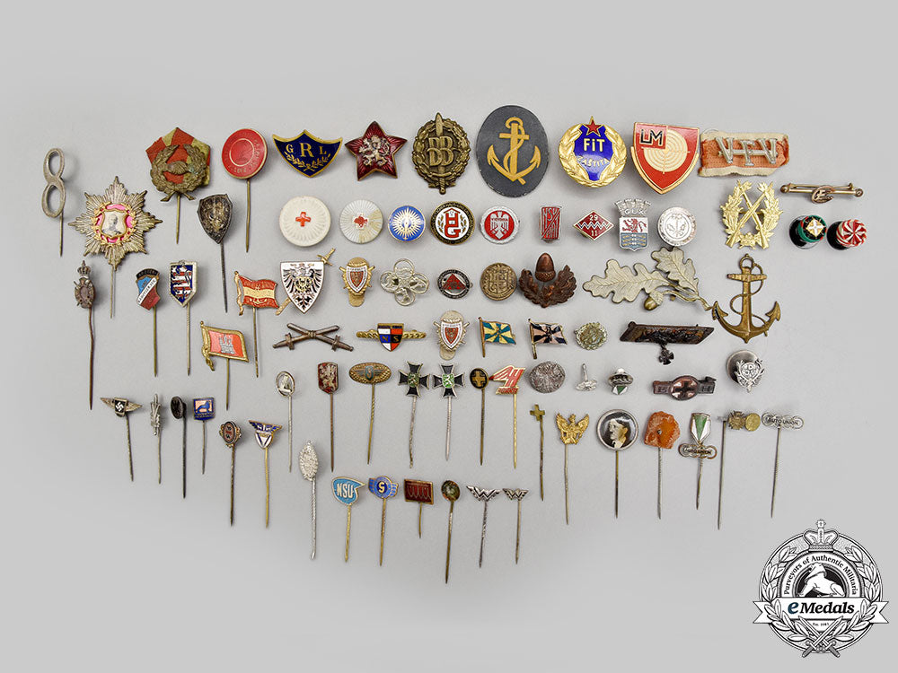 international._a_lot_of_seventy-_six_assorted_insignia_l22_mnc2656_338