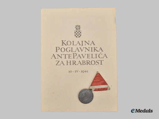 croatia,_independent_state._an_ante_pavelic_small_silver_bravery_medal_with_documentation,1941_l22_mnc2673_882_1