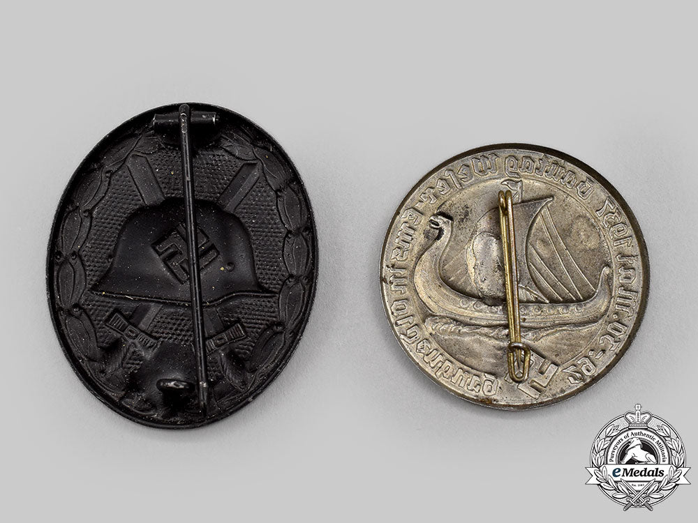 germany,_third_reich._a_pair_of_badges_l22_mnc2694_359_1