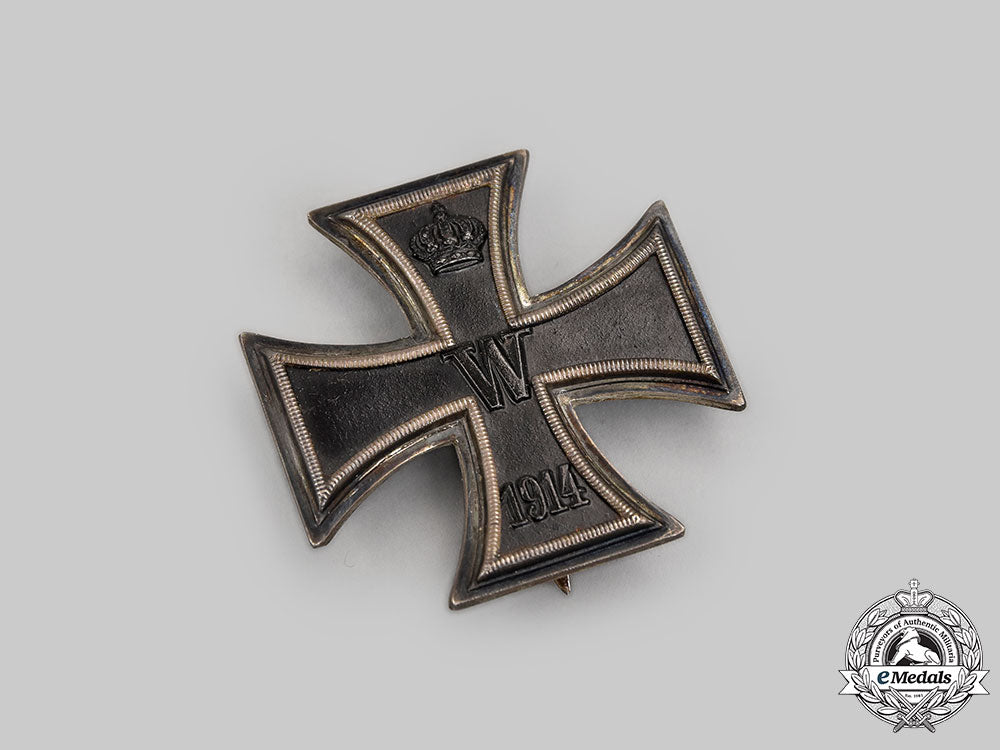 germany,_imperial._a1914_iron_cross_i_class,_with_case_l22_mnc2700_059